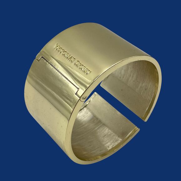 Victoria's Secret Scandalous Bracelet Gold Tone Clamper Cuff Rhinestone Wide - Picture 6 of 9